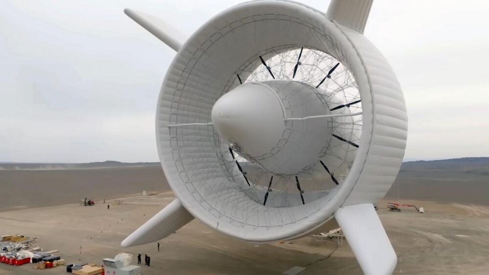 A dirigible kinetic project